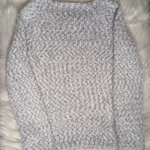 EUC Buffalo David Bitton sky blue/white marled fuzzy luxuriously soft crew neck - Picture 2 of 15